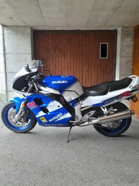 suzuki gsxr 1100