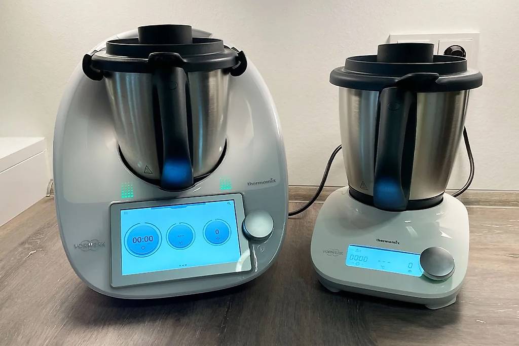 Thermomix TM6 inkl.Friend und zweiten Mixtopf
