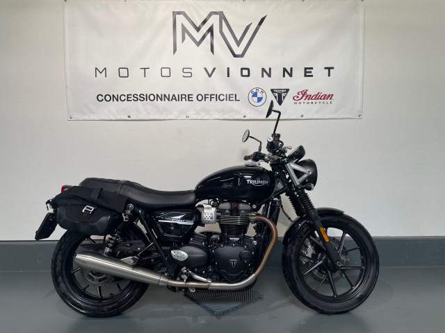 triumph street twin 900