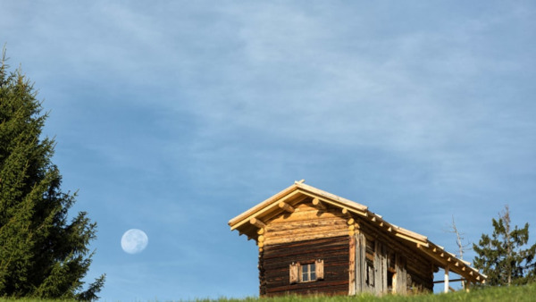 Kleine Berghütte: Die einzigartige Oase im Zürcher Oberland