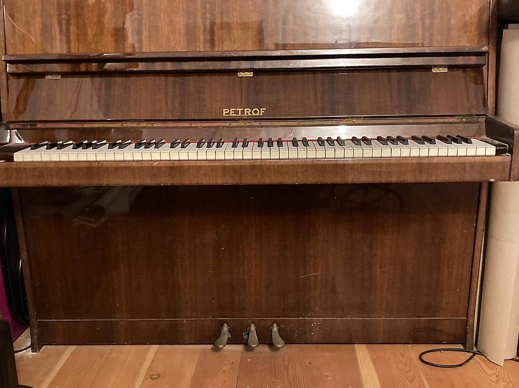 Pianoforte petrof