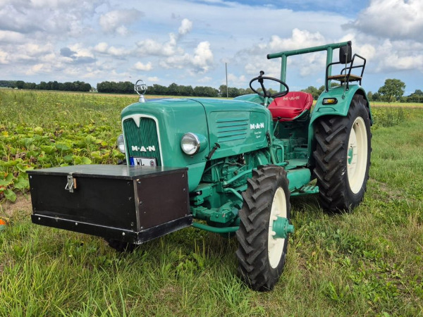 Oldtimer Trecker / Traktor / Allradschlepper - MAN 4P1