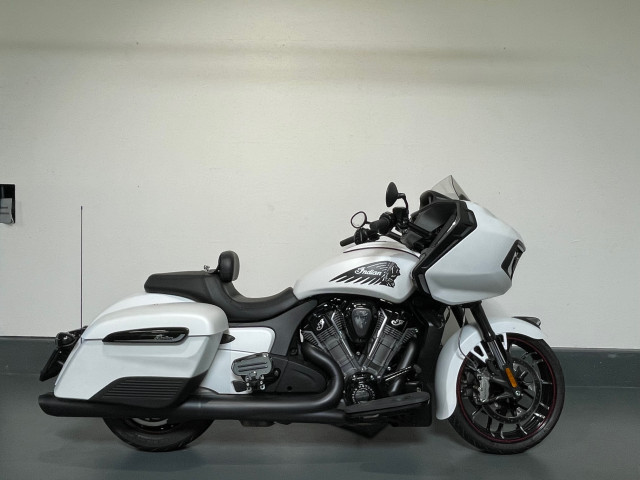 INDIAN Challenger Dark Horse 108