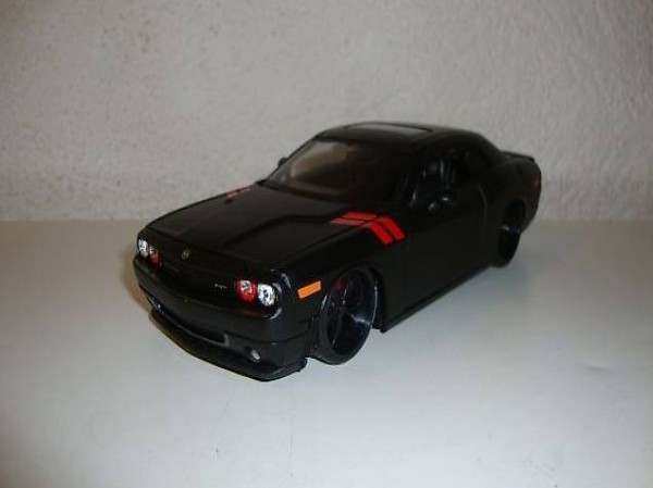 Dodge Challenger SRT8 2008