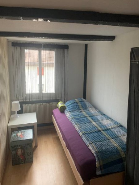 Zimmer ab 450.- monatlich