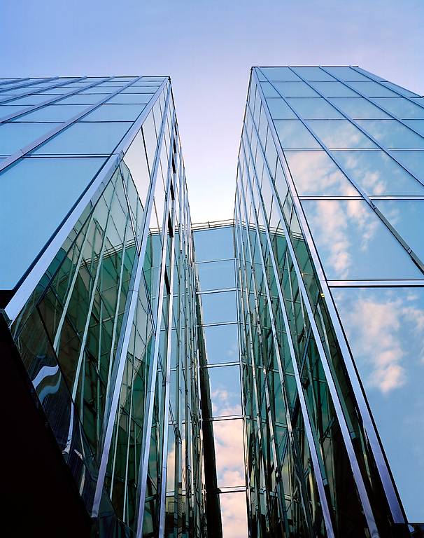 Cercasi addetti al servizio