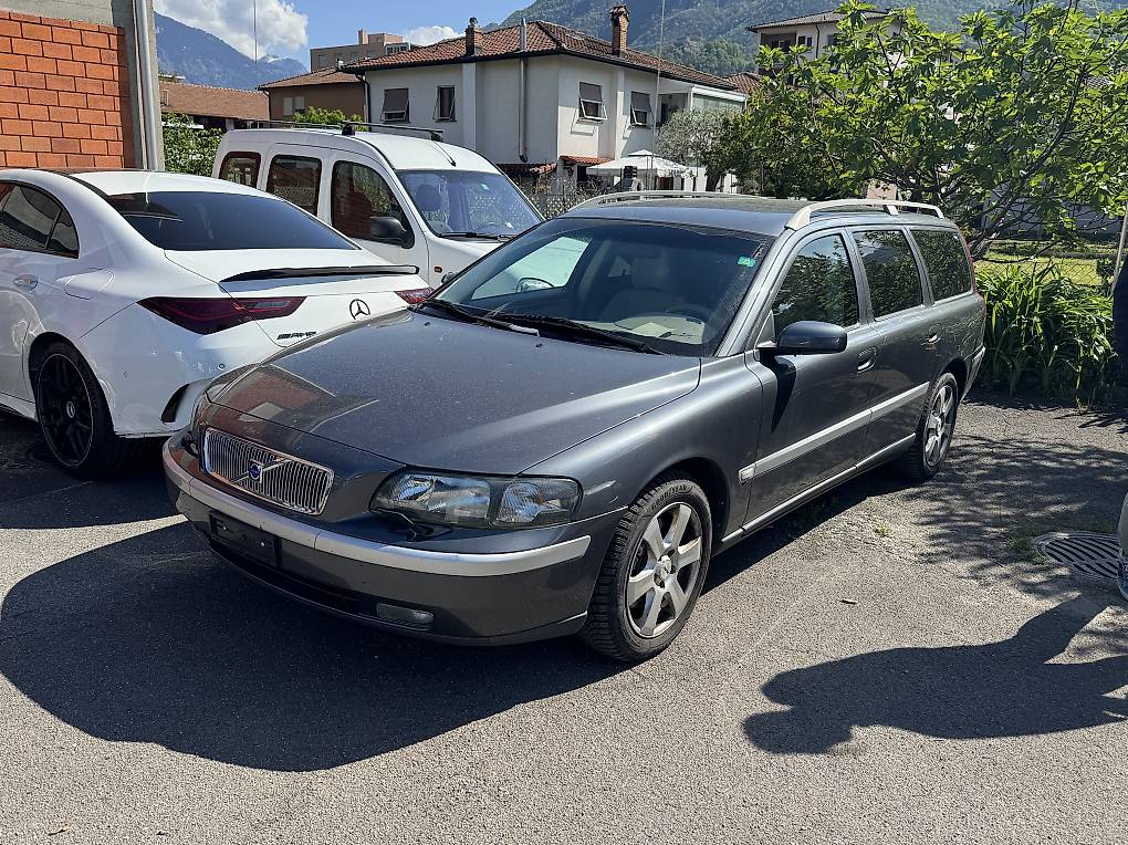 Volvo V70 2.4 Automat MFK 2024