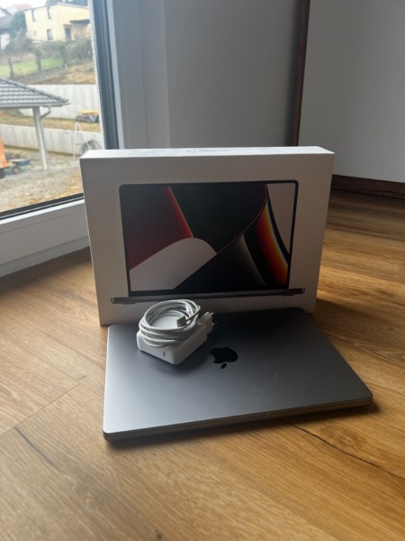 Apple Macbook Pro 14