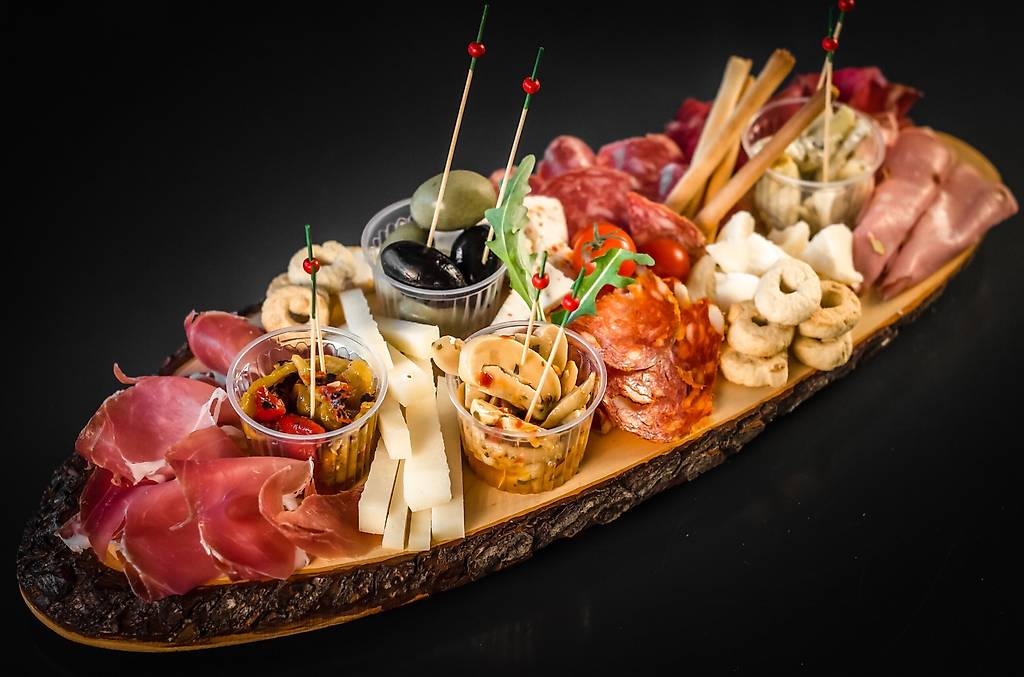 Aushilfe gesucht im Tennisclub Rüschlikon